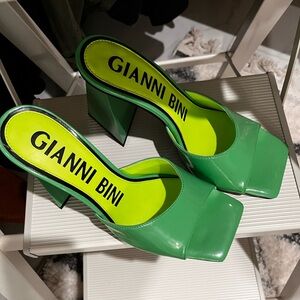 Gianni Bini Vibrant Green Mules